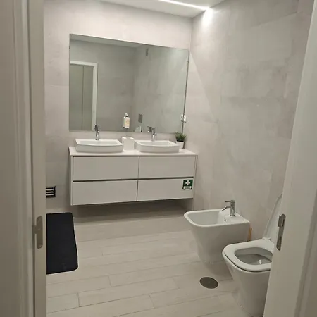 Suítes Lua Castelo Branco (Centro)