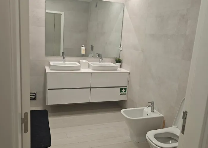 Suítes Lua Castelo Branco (Centro)